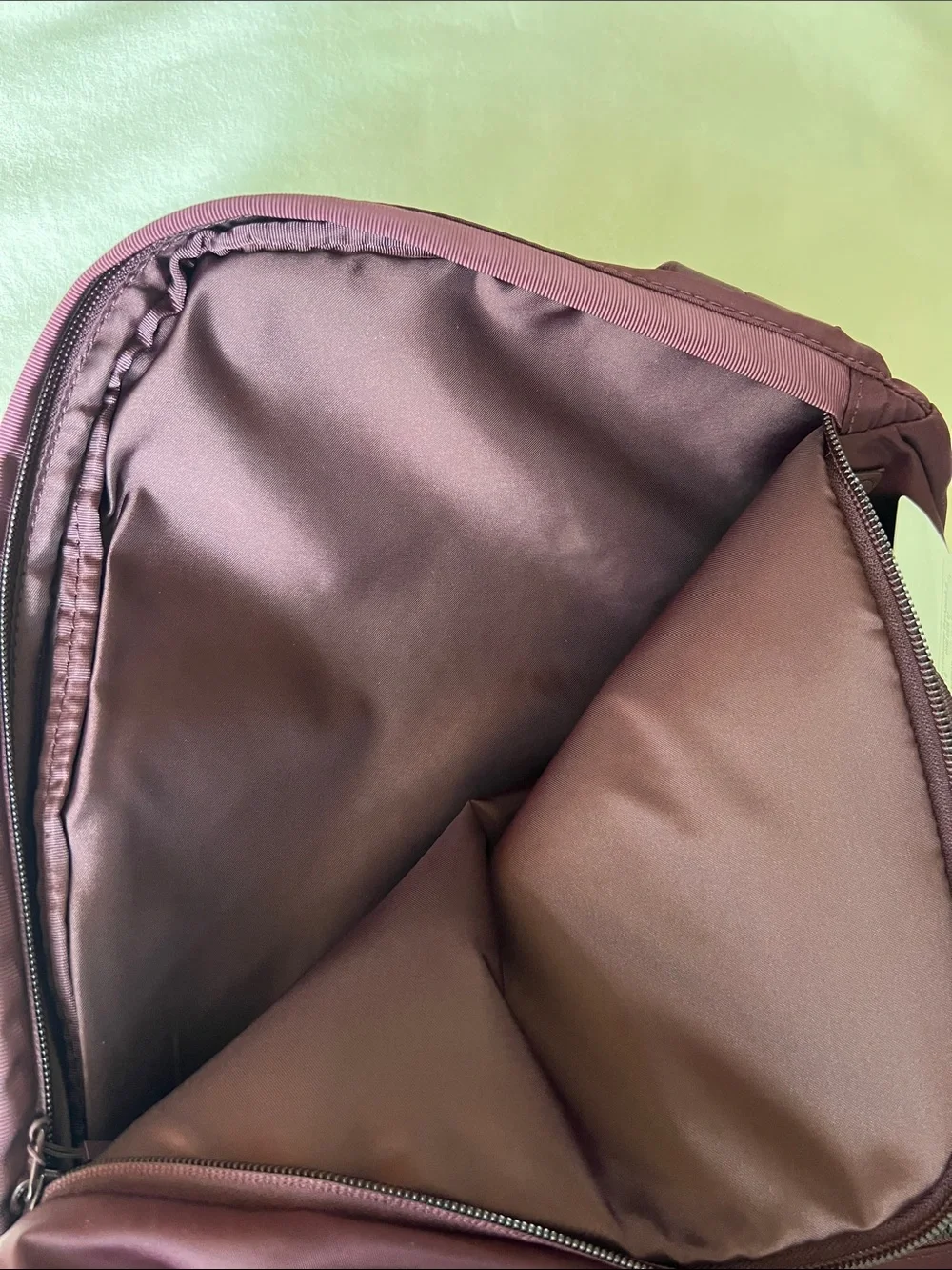 lululemon City Adventure Backpack II cassis maroon new nwt - Picture 8 of 11